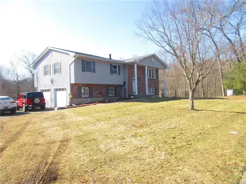 16 Post Ln N, Ramapo, NY 10901