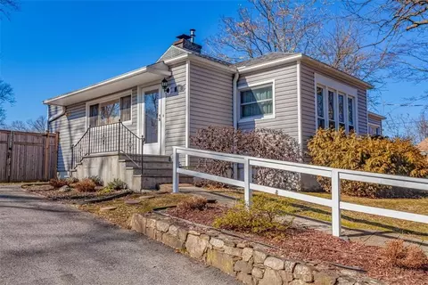 190 Rockledge Ave, Cortlandt, NY 10511