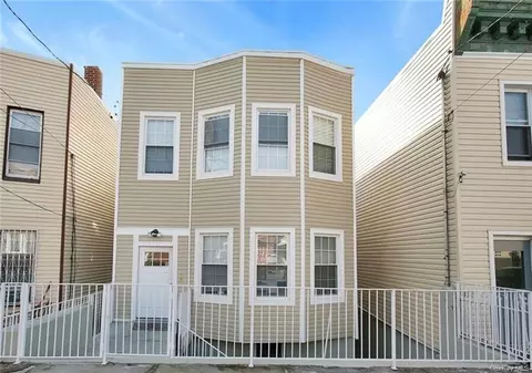 1631 Van Buren St, Bronx, NY 10460