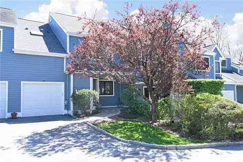 16 Westwood Ln, Greenburgh, NY 10533