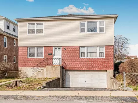 41 Amackassin Ter, Yonkers, NY 10703