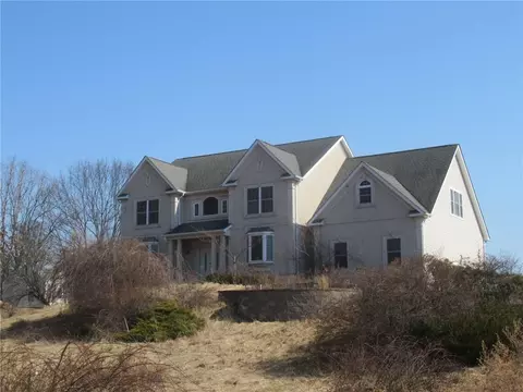 24 Winston Pl, Marlboro, NY 12542