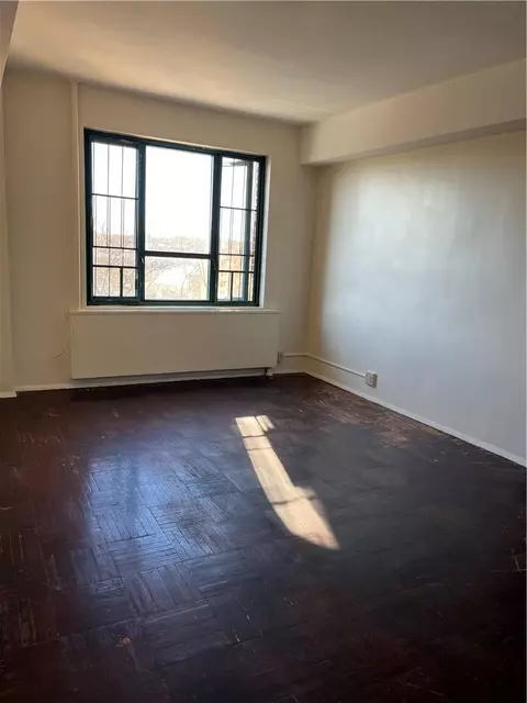 1491 West Ave #6H, New York, NY 10462