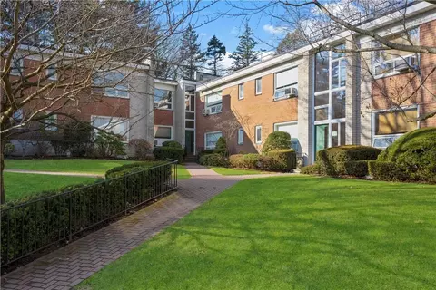 16 Channing Pl #2L, Eastchester, NY 10709
