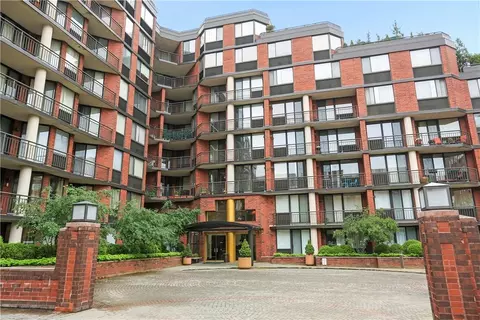 50 E Hartsdale Ave #3B, Greenburgh, NY 10530