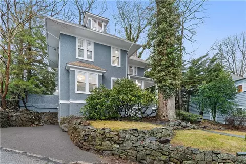 36 Bellair Dr, Greenburgh, NY 10522