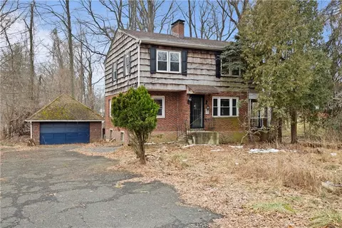 446 W Clarkstown Rd, Clarkstown, NY 10956