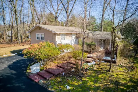 23 Midway Rd, Ramapo, NY 10977