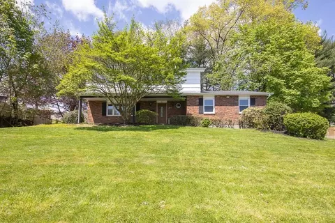 3 Carriage Ln, Ramapo, NY 10977