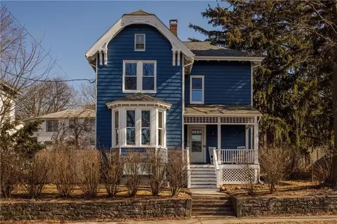 20 Worth Ave, Hudson, NY 12534