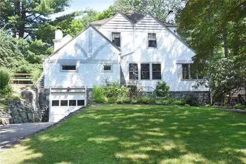 220 Villard Ave, Greenburgh, NY 10706