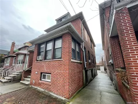 1032 Rhinelander Ave, Bronx, NY 10461