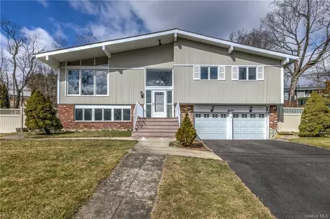 7 Stonewall Cir, Greenburgh, NY 10607