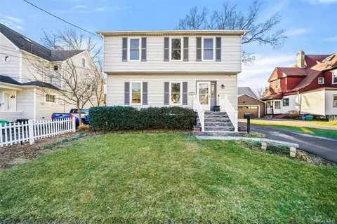 5 Mansfield Pl, Ramapo, NY 10901