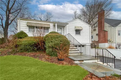 21 Valley Ter, Rye Brook, NY 10573