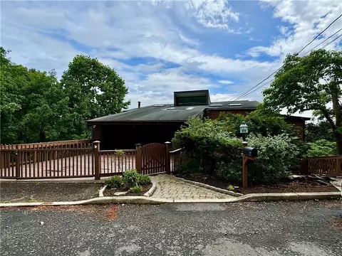 4 Berachah Ave, Orangetown, NY 10960