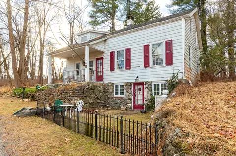 20 Mill Rd, Beekman, NY 12570