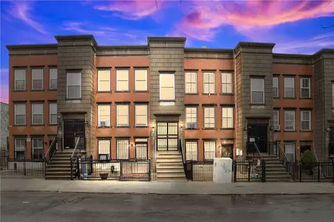 426 E 159th St, New York, NY 10451