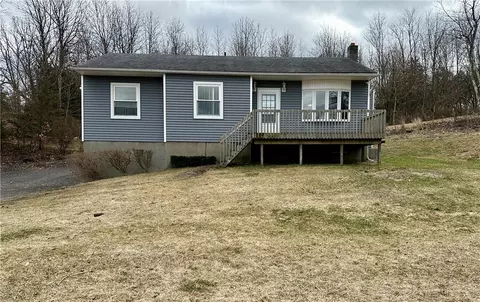 133 Mount Zion Rd, Marlboro, NY 12542