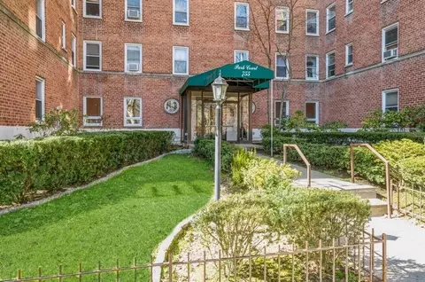 755 Bronx River Rd #5C, Yonkers, NY 10708