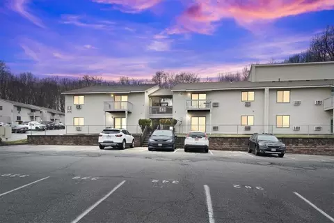 334 Concord Ln, Middletown, NY 10940