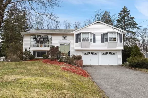 3507 Katrina Dr, Yorktown, NY 10598