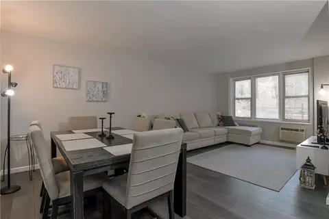 632 Palmer Rd #5F, Yonkers, NY 10701
