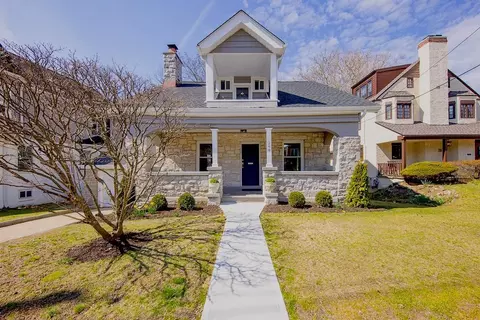 299 Marbledale Rd, Eastchester, NY 10707