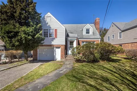 254-21 Walden Ave, North Hempstead, NY 11020