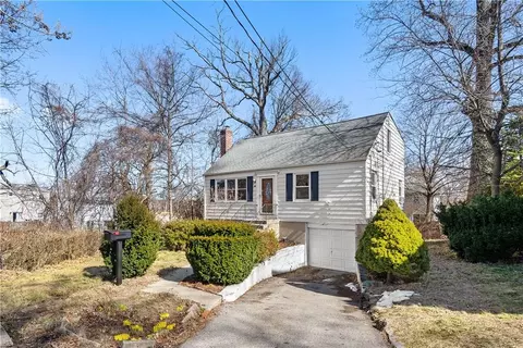 76 Corbalis Pl, Yonkers, NY 10703