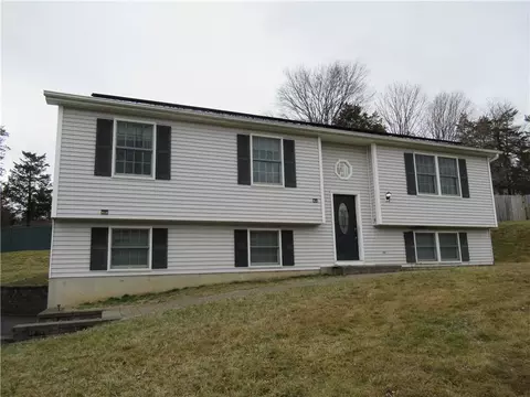 11 Holly Hill Dr, Dover, NY 12594