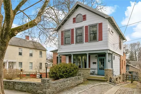 47 Parrott St, Philipstown, NY 10516