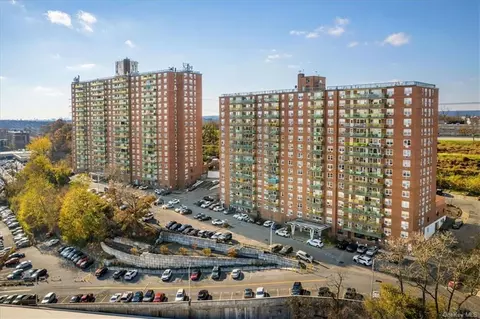1841 Central Park Ave #11E, Yonkers, NY 10701