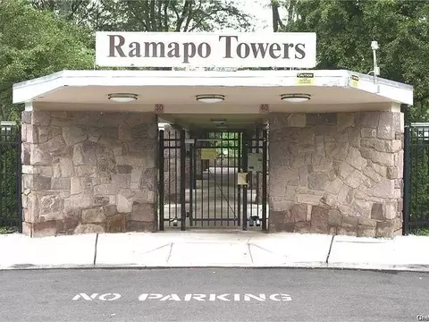 30 S Cole Ave #3E, Ramapo, NY 10977