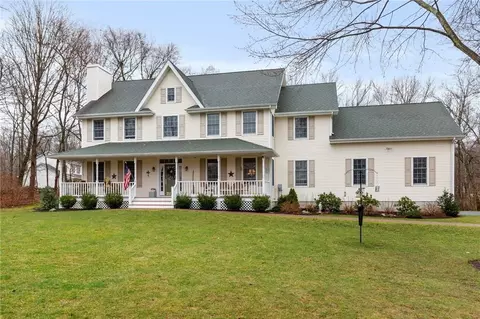 56 E Hill Rd, Cortlandt, NY 10567