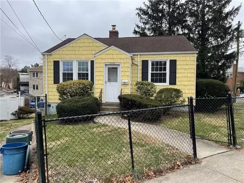 2562 Flint Ave, New York, NY 10475