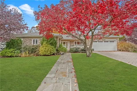 26 Lovell Rd, New Rochelle, NY 10804