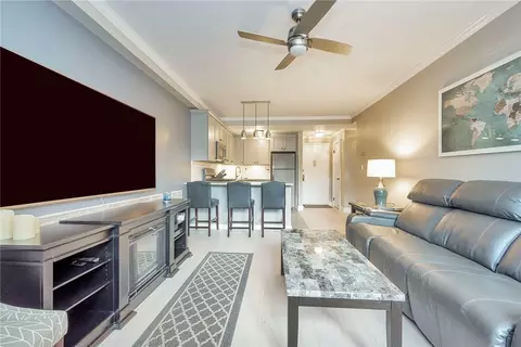 2261 Palmer Ave #1P, New Rochelle, NY 10801