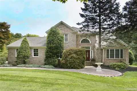 1 Ilana Ln, New City, NY 10956