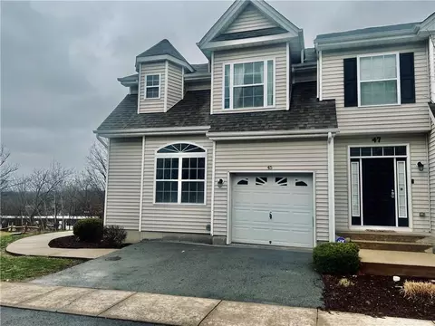 45 Pinto Rd E, Wallkill, NY 10941