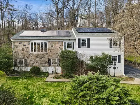 10 Hillcrest View St, Greenburgh, NY 10530