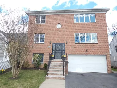51 Borcher Ave, Yonkers, NY 10704
