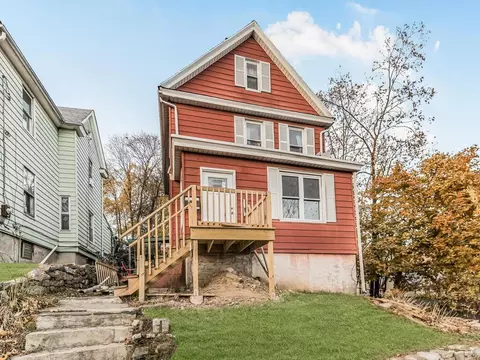 2 Dennison St, White Plains, NY 10606