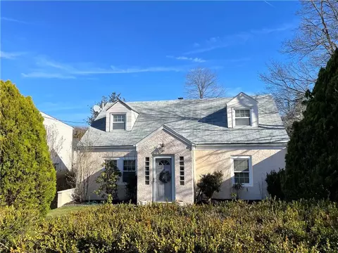 55 Babbitt Ct, Greenburgh, NY 10523