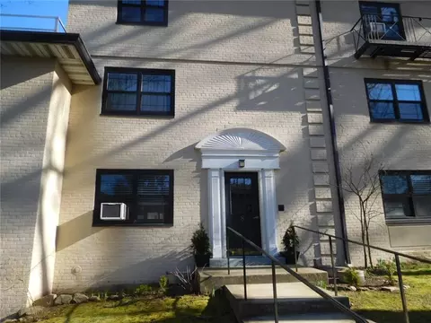 8 Whitehall Rd #1, Eastchester, NY 10709