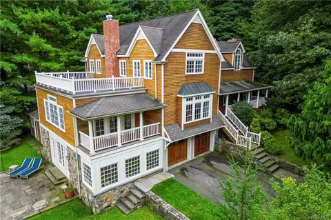 115 Mountain Rd, Greenburgh, NY 10533