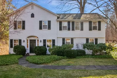 9 Salem Rd, Pound Ridge, NY 10576