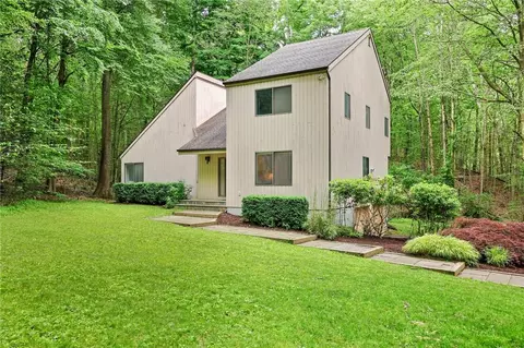 10 Bisbee Ln, Lewisboro, NY 10590