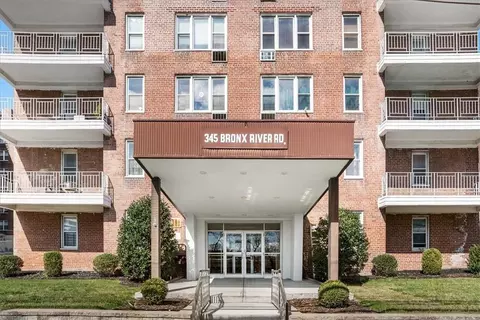 345 Bronx River Rd #8M, Yonkers, NY 10704
