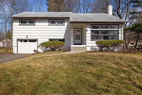 4 Old Pomona Rd, Ramapo, NY 10901